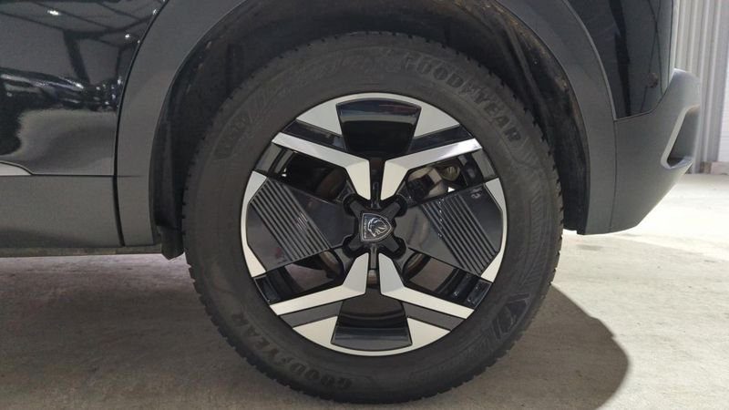 Peugeot 2008 nouveau Puretech 130 s&s eat8 allure + grip control + camera 360