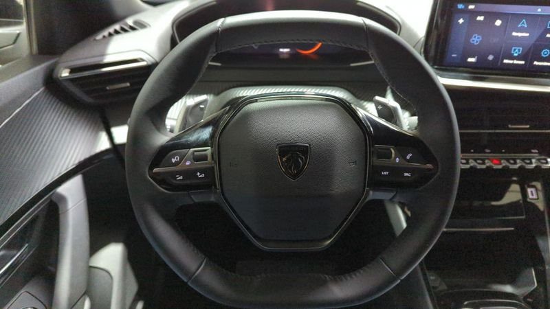 Peugeot 2008 nouveau Puretech 130 s&s eat8 allure + grip control + camera 360