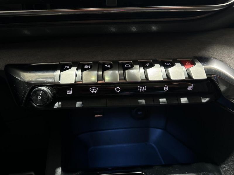 Peugeot 3008 Puretech 130ch s&s eat8 gt + sieges chauffants + hayon mains libres