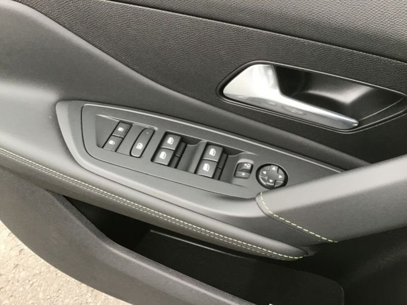 Peugeot 408 PureTech 130 ch S&S EAT8 GT