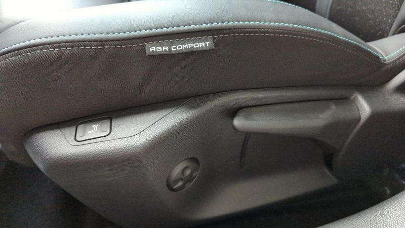 Peugeot 308 SW Bluehdi 130ch s&s eat8 allure pack + sieges chauffants