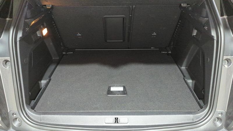 Peugeot 3008 Puretech 130ch s&s eat8 gt + sieges chauffants