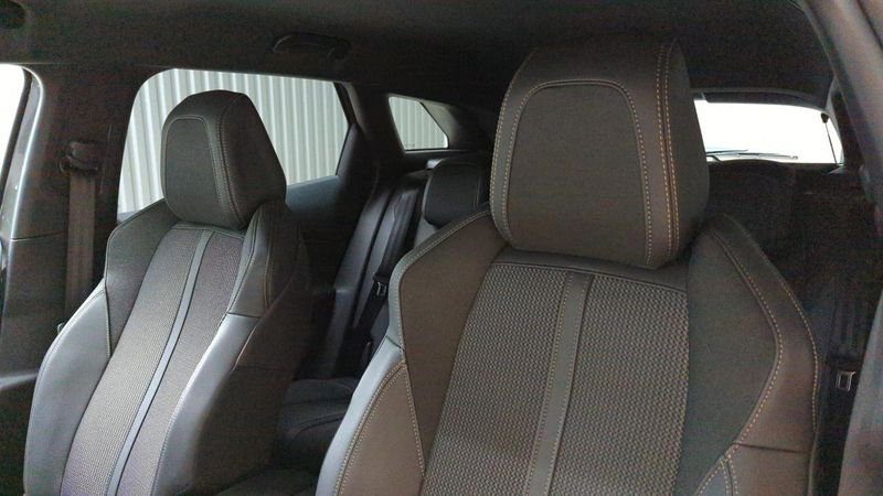 Peugeot 3008 Puretech 130ch s&s eat8 gt + sieges chauffants