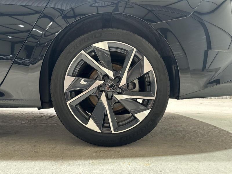 Peugeot 308 SW Bluehdi 130ch s&s eat8 allure pack + sieges chauffants