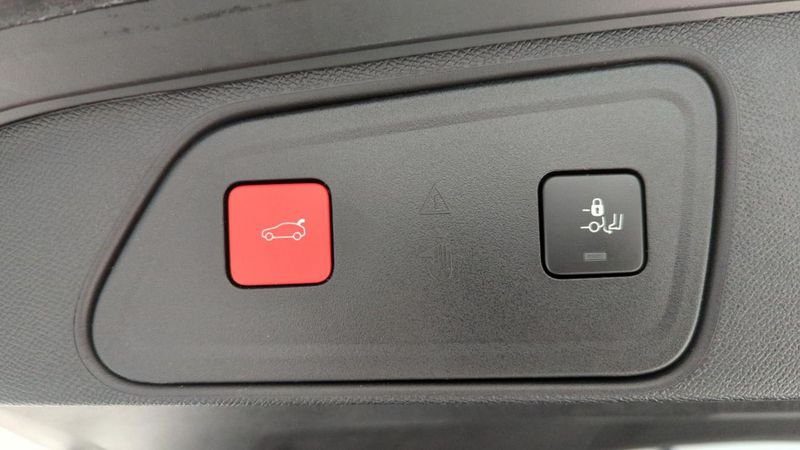 Peugeot 3008 Puretech 130ch s&s eat8 gt + sieges chauffants + hayon mains libres