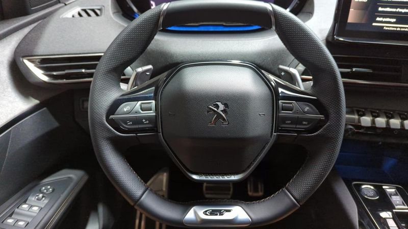 Peugeot 3008 Puretech 130ch s&s eat8 gt + sieges chauffants + hayon mains libres