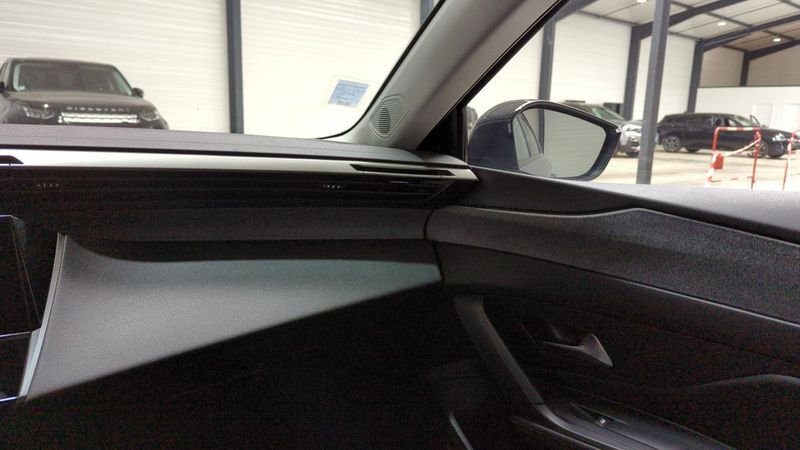 Peugeot 308 Puretech 130cv bvm6 allure + radars av