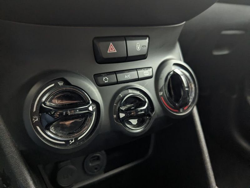 Peugeot 2008 1.2i PureTech 12V - 82 Style