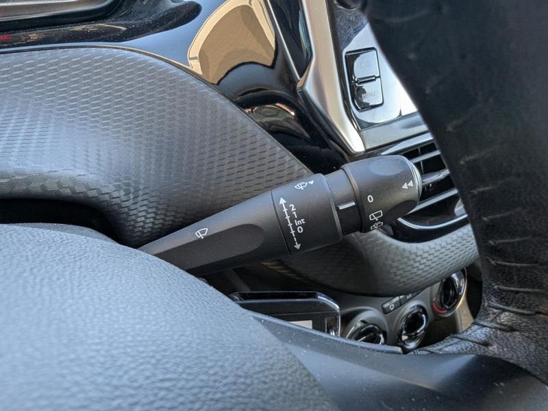 Peugeot 2008 1.2i PureTech 12V - 82 Style