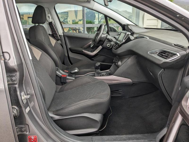 Peugeot 2008 1.2i PureTech 12V - 82 Style