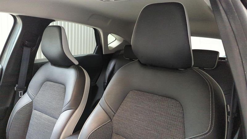 Renault Captur Tce 90 techno + pack city premium +  full screen