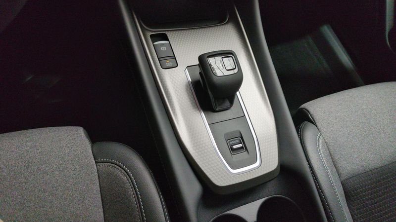 Nissan Qashqai nouveau Mild hybrid 158 ch xtronic n-connecta + Pack Hiver