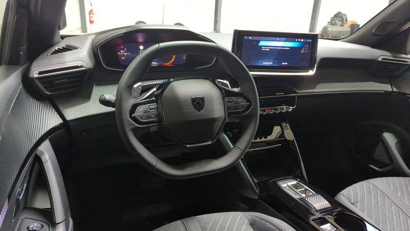 Peugeot 2008 nouveau Hybrid 145 e-dcs6 allure