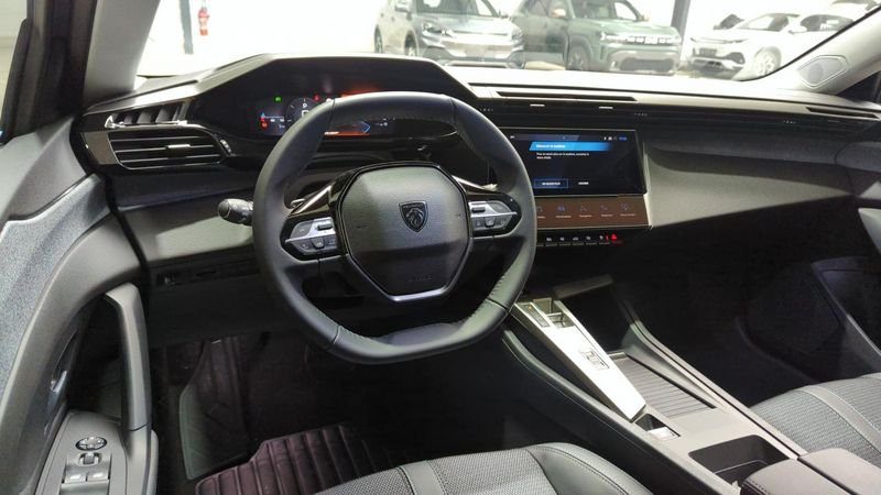 Peugeot 308 Bluehdi 130ch s&s eat8 allure + angles morts + camera 360