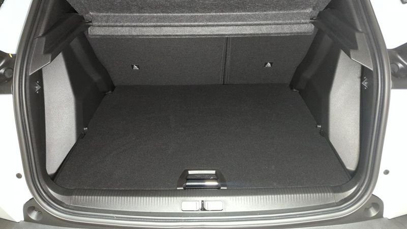 Peugeot 2008 nouveau Hybrid 136 e-dcs6 gt + angles morts + toit pano