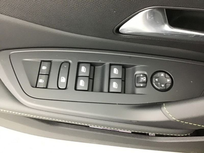 Peugeot 308 BlueHDi 130ch S&S EAT8 GT