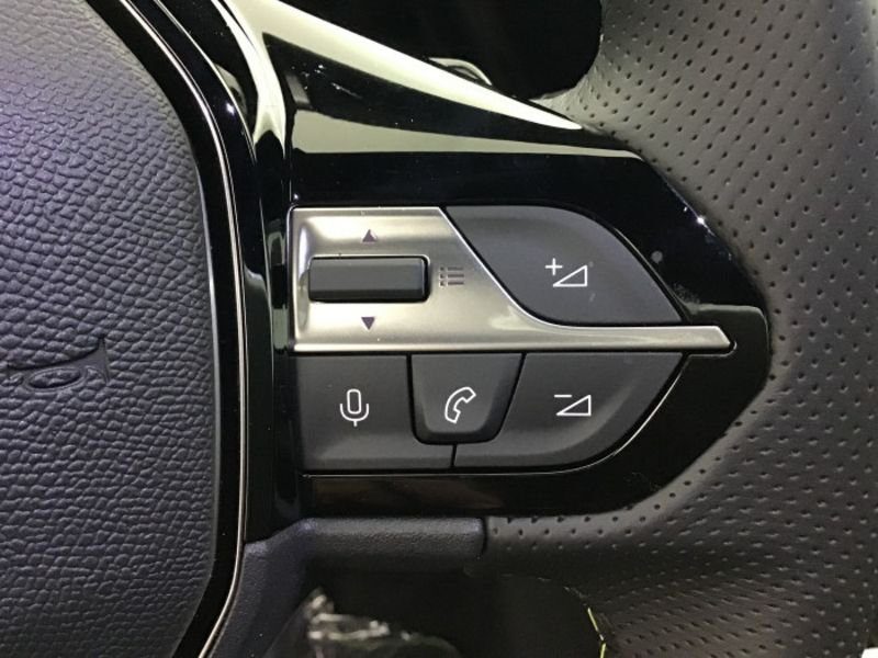 Peugeot 308 BlueHDi 130ch S&S EAT8 GT