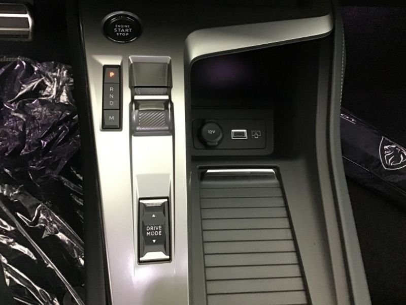 Peugeot 308 BlueHDi 130ch S&S EAT8 GT