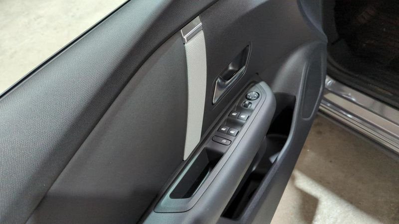 Citroën C4 nouvelle Hybride 136 e-dcs6 max