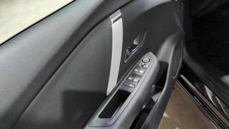 Citroën C4 nouvelle Hybride 136 e-dcs6 max