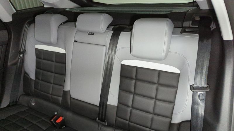 Citroën C4 nouvelle Hybride 136 e-dcs6 max