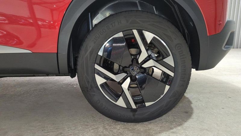 Peugeot 2008 nouveau Hybrid 136 e-dcs6 allure + pack vision & drive assist plus