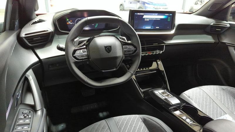 Peugeot 2008 nouveau Hybrid 136 e-dcs6 allure + pack vision & drive assist plus