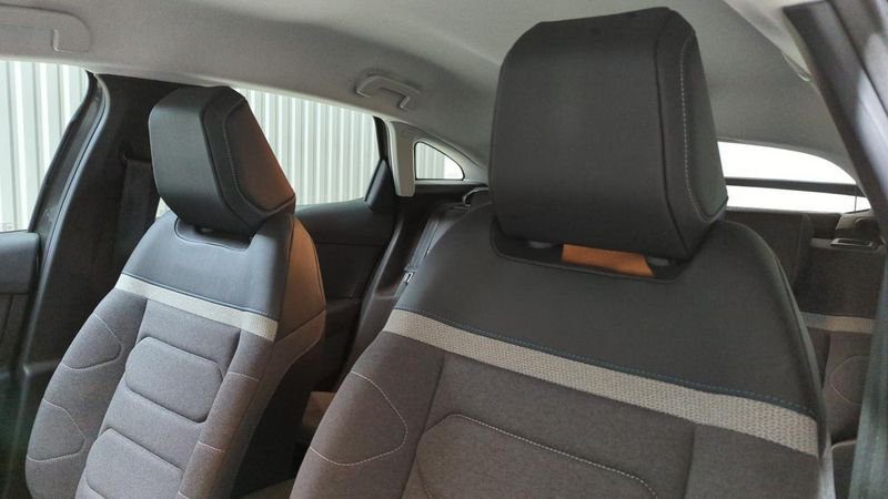 Citroën C4 Puretech 130 bvm6 plus + adml + sieges chauffants