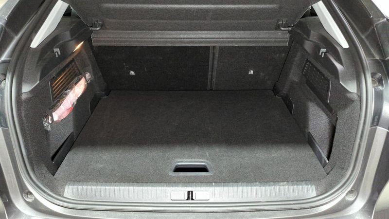 Citroën C4 Puretech 130 bvm6 plus + adml + sieges chauffants