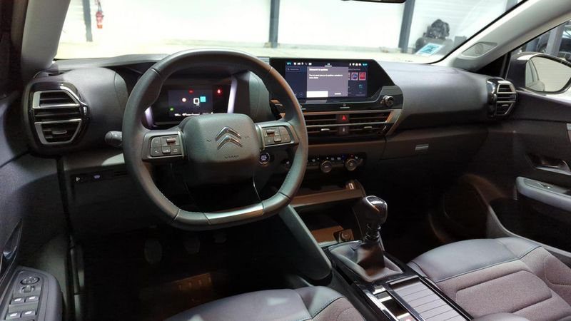 Citroën C4 Puretech 130 bvm6 plus + adml + sieges chauffants