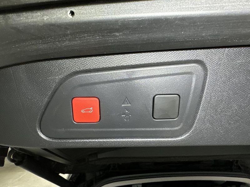 Citroën C5 Aircross Puretech 130 s&s eat8 shine + sieges chauffants + hayon mains libres