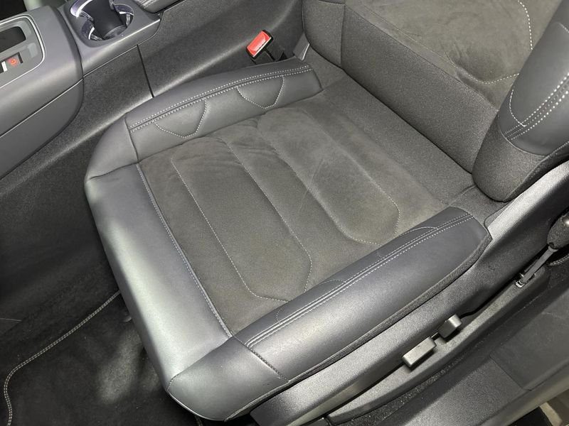 Citroën C5 Aircross Puretech 130 s&s eat8 shine + sieges chauffants + hayon mains libres