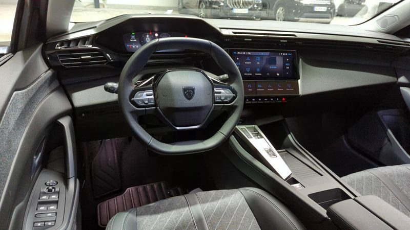 Peugeot 408 Puretech 130 ch s&s eat8 allure + pack vision 360