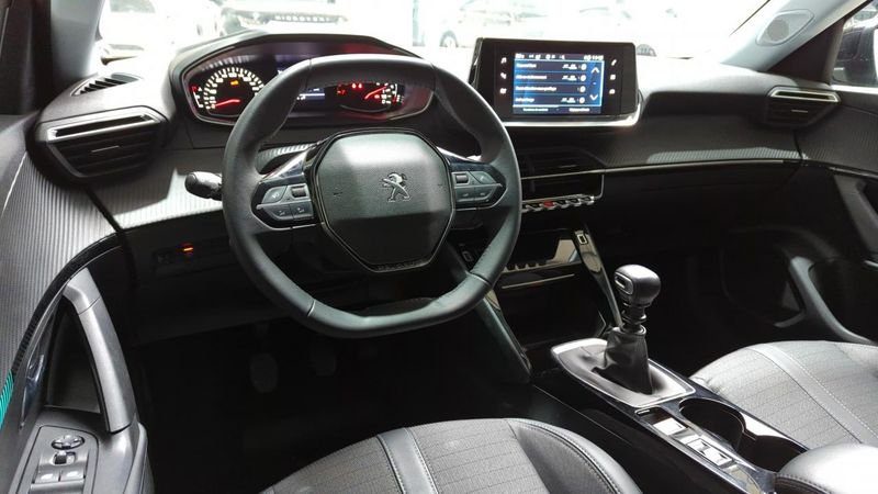 Peugeot 2008 Puretech 100 s&s bvm6 allure + camera de recul