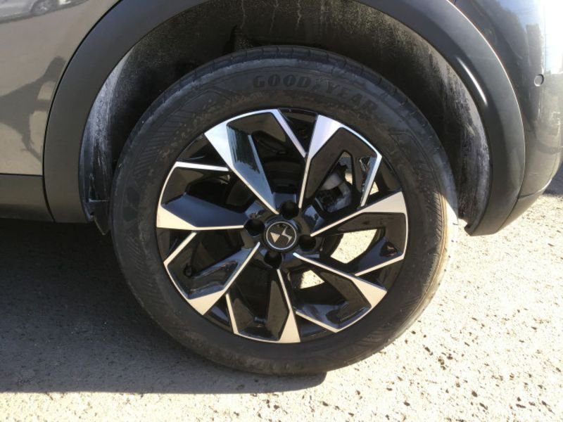 DS DS 3 PureTech 130 EAT8 Opera