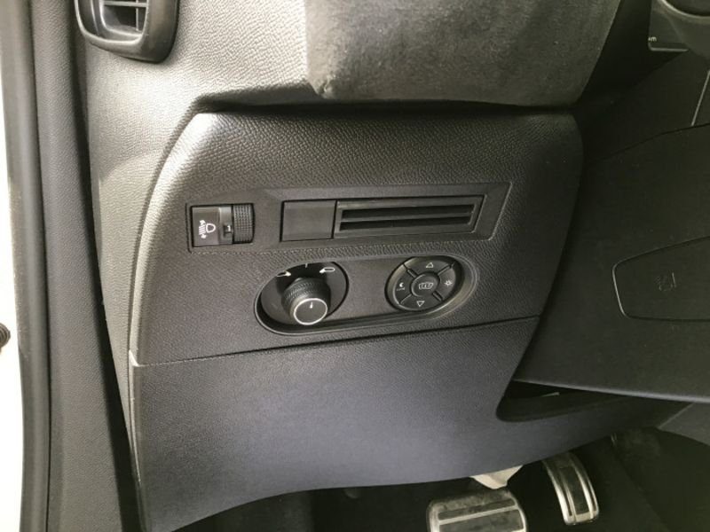 DS DS 3 PureTech 130 EAT8 Performance Line+