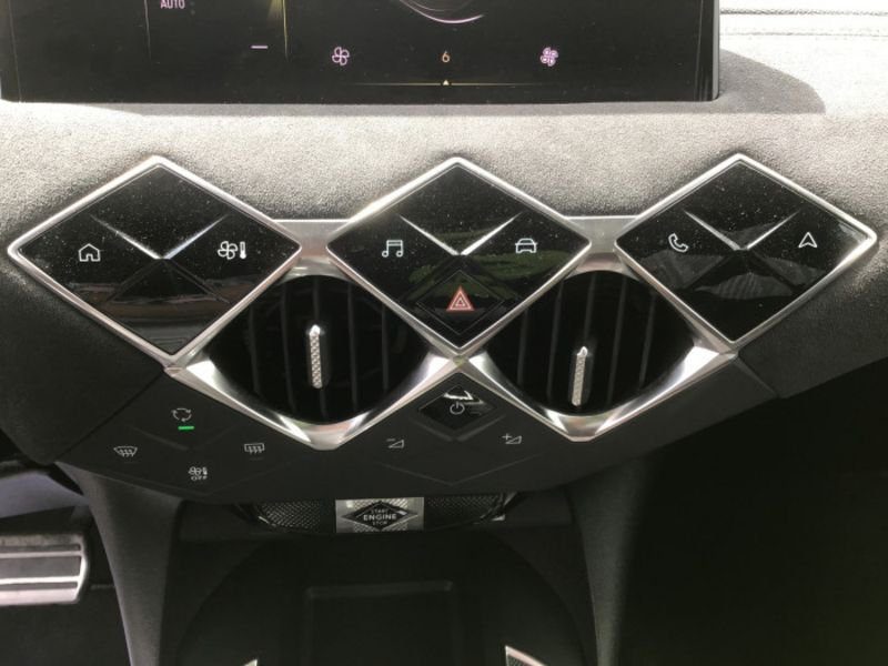 DS DS 3 PureTech 130 EAT8 Performance Line+