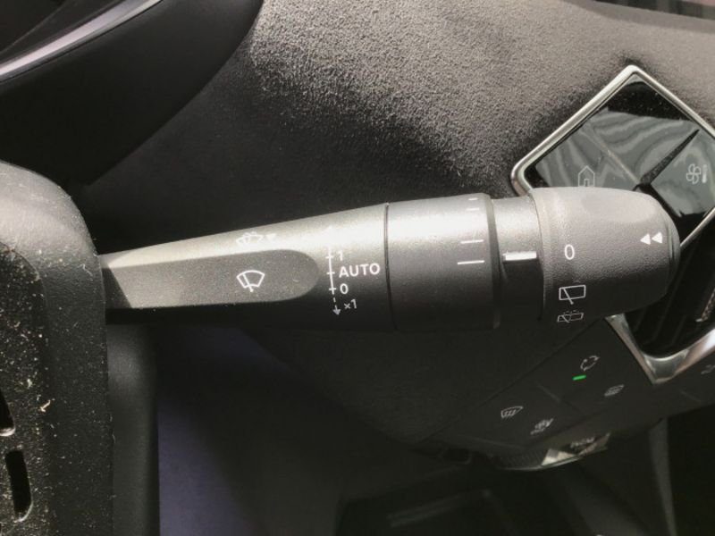 DS DS 3 PureTech 130 EAT8 Performance Line+