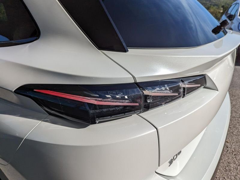 Peugeot 308 SW 1.5 HDI 130 - BV EAT8 III BREAK GT