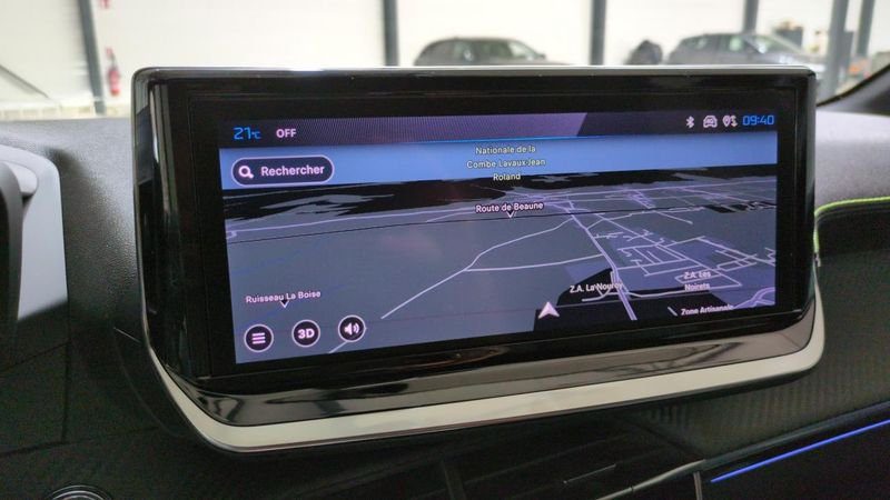 Peugeot 208 Hybrid 110 e-dcs6 gt + angles morts + navi