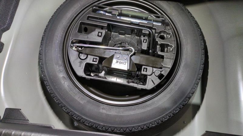 Peugeot 208 Hybrid 110 e-dcs6 gt + angles morts + navi