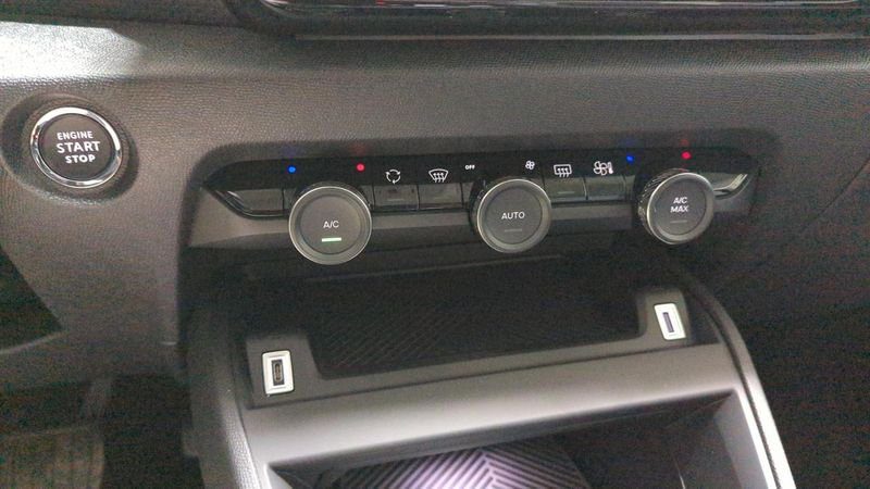 Citroën C4 nouvelle Hybride 136 e-dcs6 business