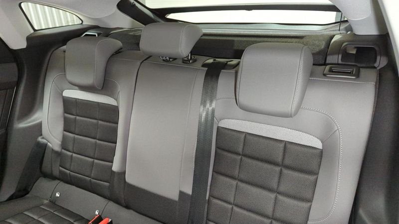 Citroën C4 nouvelle Hybride 136 e-dcs6 business