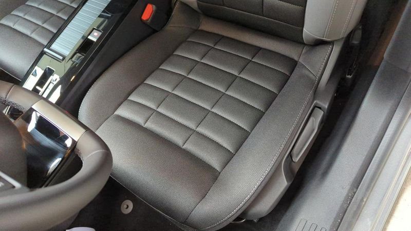 Citroën C4 nouvelle Hybride 136 e-dcs6 business