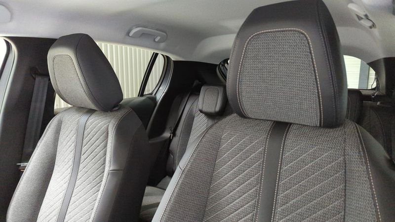 Peugeot 208 100 s&s bvm6 allure + pack vision & navigation