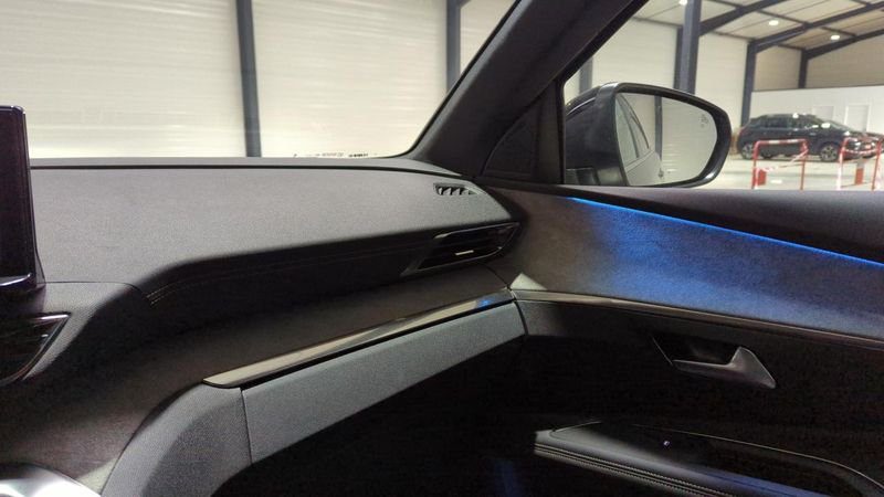 Peugeot 3008 Puretech 130ch s&s eat8 gt + sieges chauffants