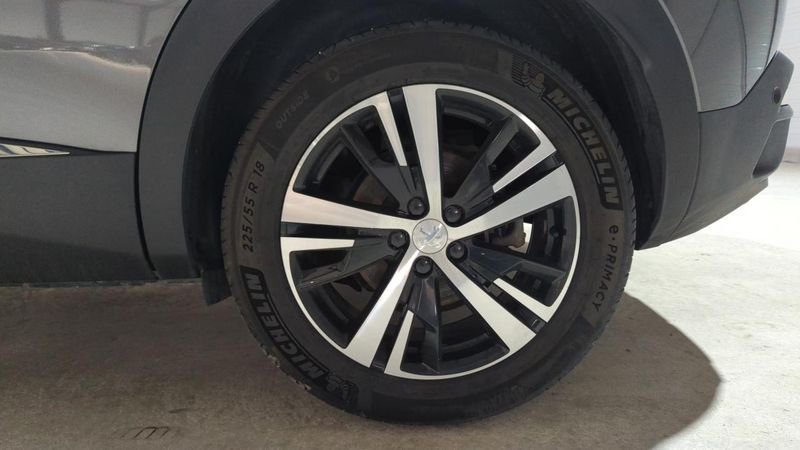 Peugeot 3008 Puretech 130ch s&s eat8 gt + sieges chauffants