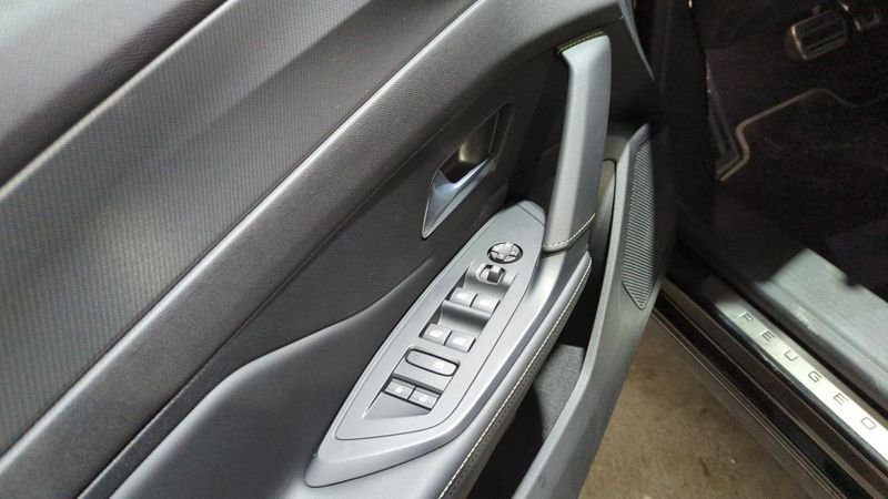 Peugeot 408 Puretech 130 ch s&s eat8 gt + camera 360 + alarme antivol