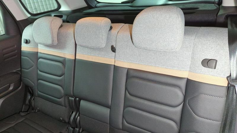 Citroën C3 Aircross Puretech 130 s&s eat6 max + affichage tete haute + sieges chauffants