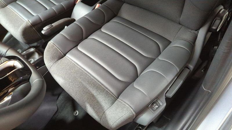 Citroën C3 Aircross Puretech 130 s&s eat6 max + affichage tete haute + sieges chauffants